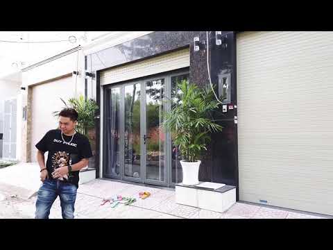 Video Duy Phước chạy 2 show và đón con trai đi học về cùng... - youtube