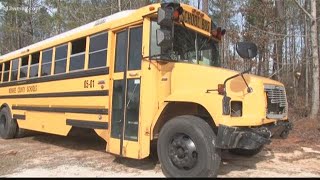 30 Monroe County students treated after bus crash
