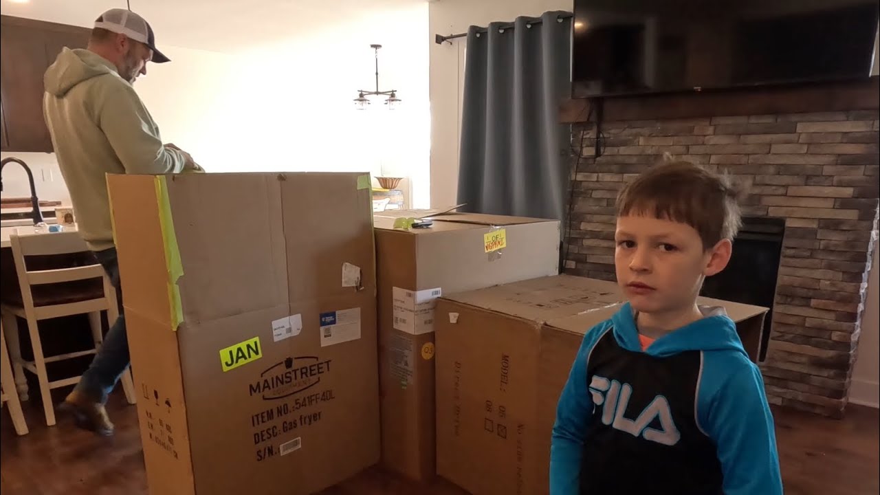 Fort Building Box Building a BOX FORT With Weston - YouTube