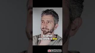 Your Brain Blacks Out Your Vision Every Time Your EyesMove and You Will Never Catch It