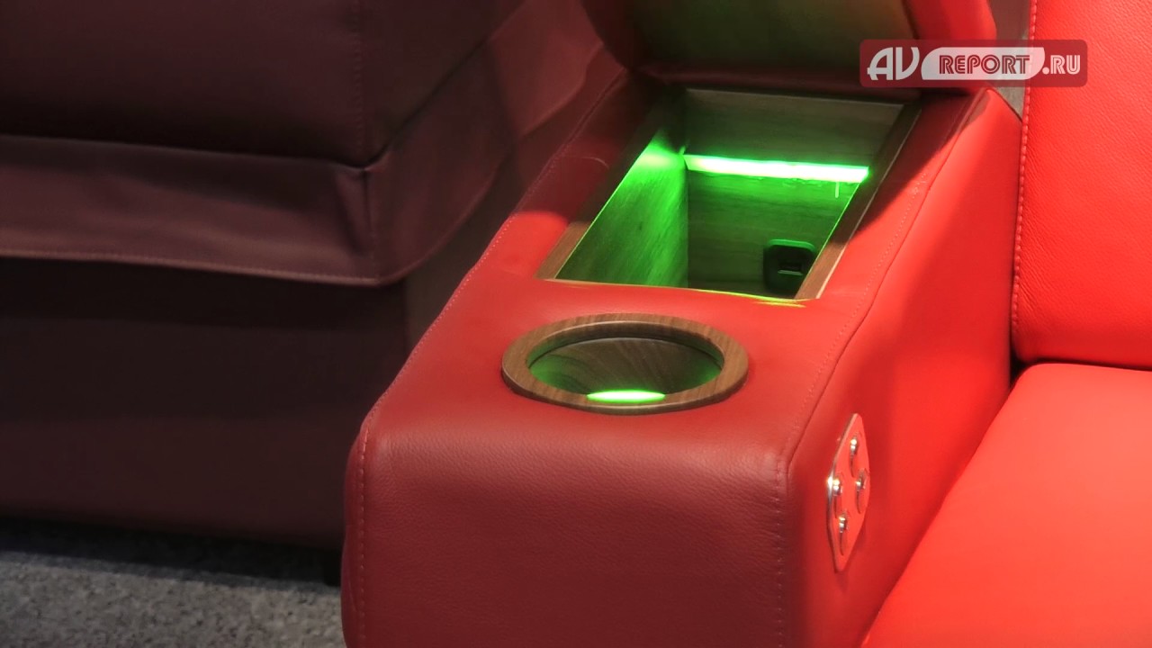 Кинотеатральные кресла Moovia на ISE 2017