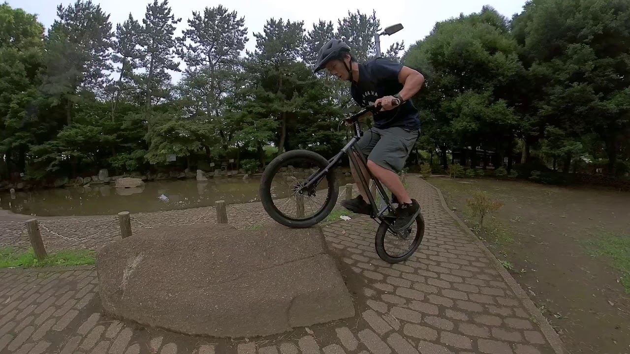 ジャックナイフをしてそのままフロントを転がして前に進む フェデリック練習 マウンテンバイク トライアル 大好きbtj ジャックナイフをしてそのままフロントを転がして前に進む フェデリック練習 マウンテンバイク トライアル 大好きbtj