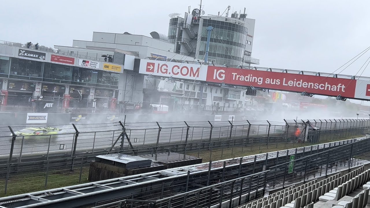 DTM 2023 Nürburgring - Wet conditions on main straight start/finish and a lot of spray!