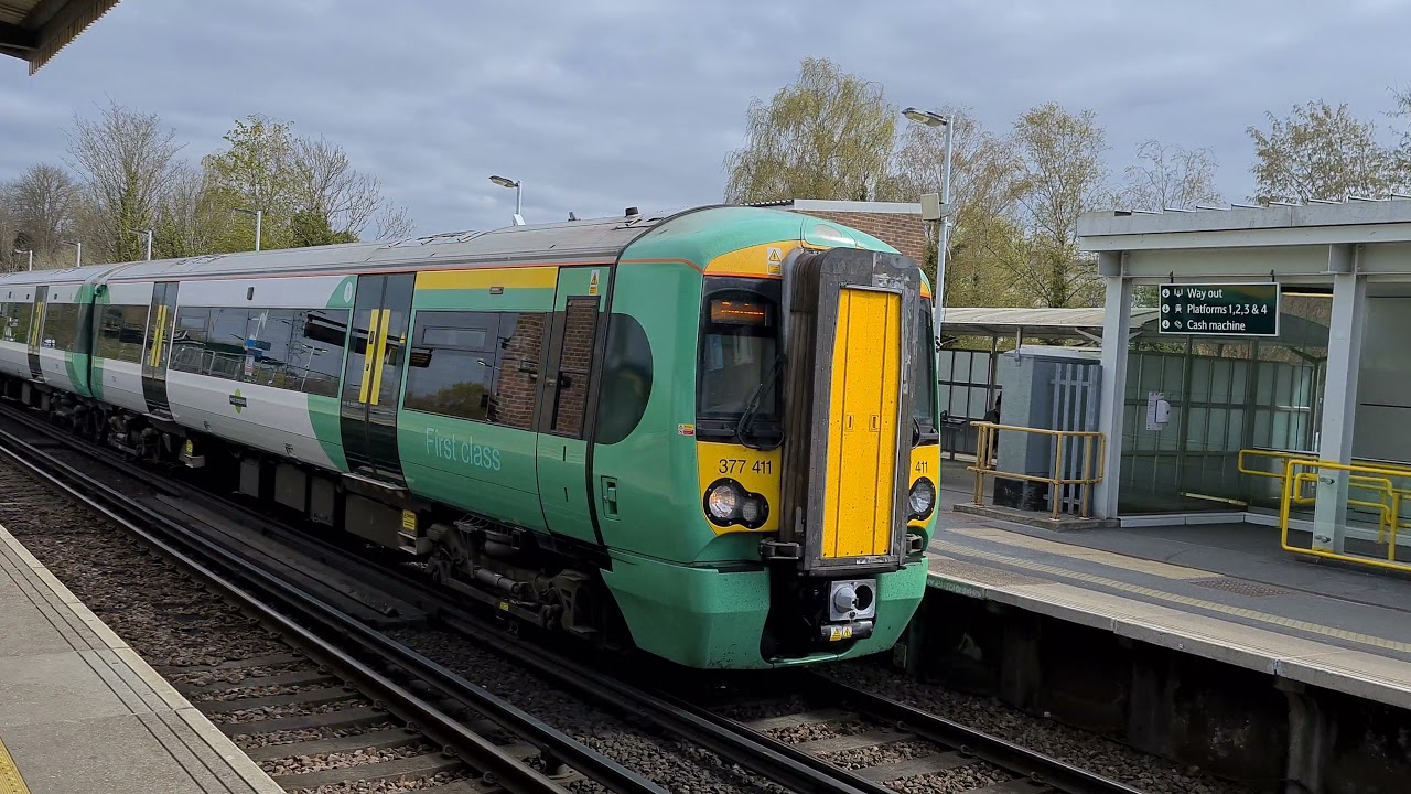 Fast Trains at Three Bridges