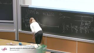 Alessandra Verri : Spectral analysis in sheared waveguides