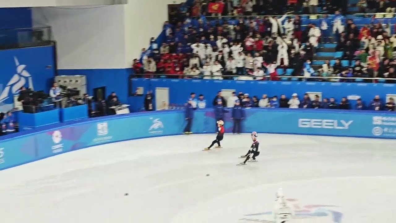 现场感受林孝埈夺冠：神奇的超越+冲刺KO韩国！赛后掩面痛哭