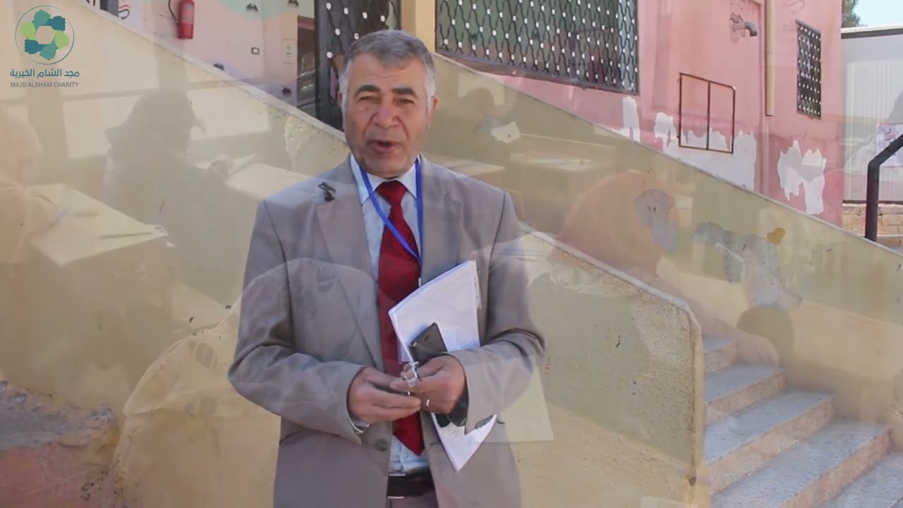 طالبات مدرسة أبي الفداء في مركز عقربات لامتحانات الشهادة الإعدادية اليوم الرابع للامتحانات النهائية