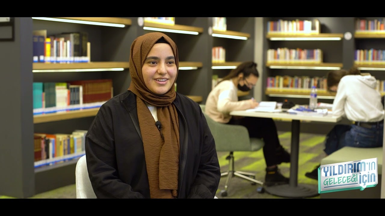 Bir Kütüphaneden Fazlası: Mümine Şeremet Uyumayan Kütüphanesi