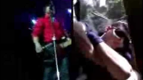 Simple Plan Perfect World Live + Music Video