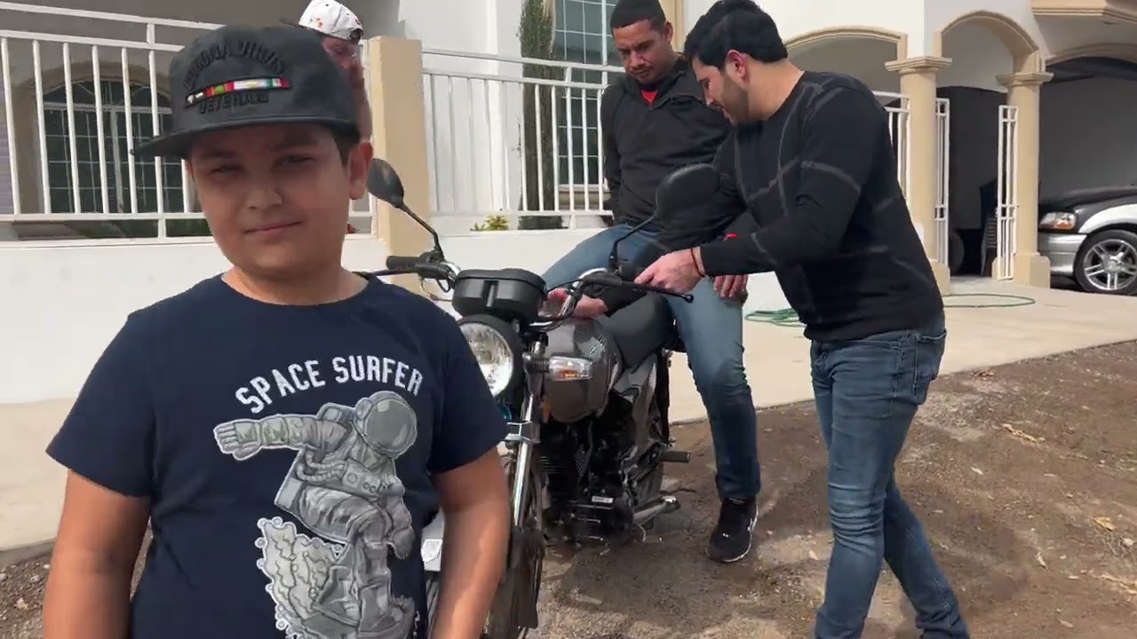 ESTOS RETOS EN LAS MOTOS CON MI HERMANO Y EL EQUIPO (EL VITOLIAS