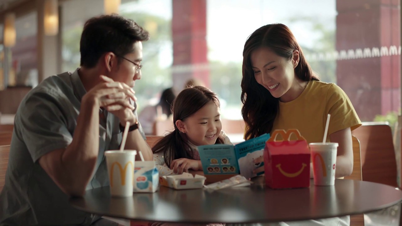 McDonald's Happy Meal® Readers – Stories powered by imagination - YouTube