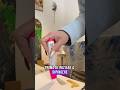 Qual è la tua routine prima di iniziare a dipingere? #artistlife #painter