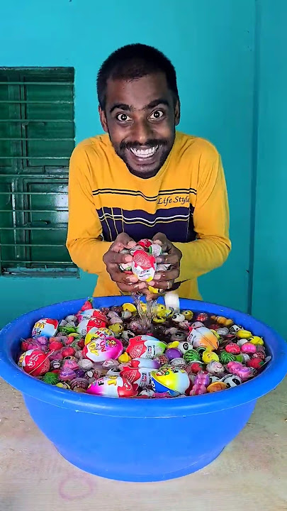 When Brothers Share Candy... You Can't Stop Laughing!😂🍫🍭🤣