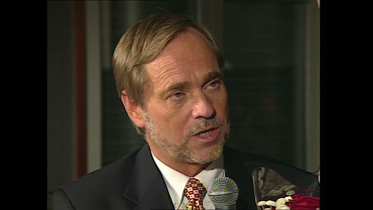 Valgnatt 2001 15 Jan Petersen om valgresultatet 6