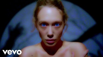 DiViNiUM - AFRAiD OF THE FUTURE (Official Music Video)