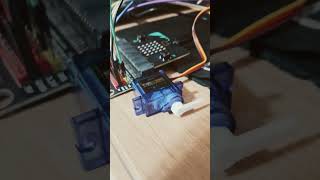 cancela automática com microbit e pir sensor