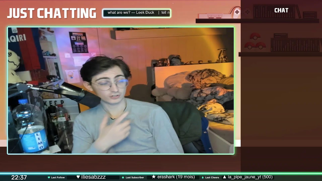 AGROU AGROU LE DINO + FUTURE GAMES SHOW