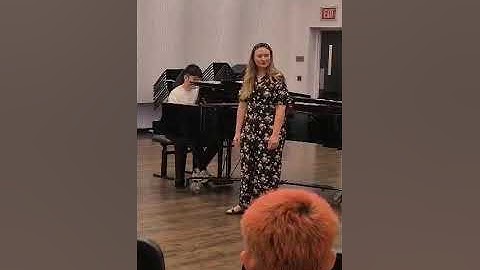 "Соловей" ("Nightingale") - Hailie Crowder