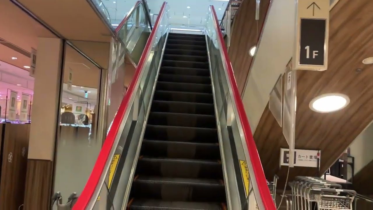 【日立】1X エスカレーター　さいか屋藤沢 1X escalator Saikaya Fujisawa department store  Kanagawa Japan