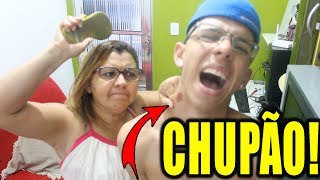 Trollei Minha Mãe Com Chupão Falso No Pescoço Apanhei