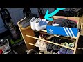 Encuentro muchos Tenis Jordan, Adidas y Nike en la basura