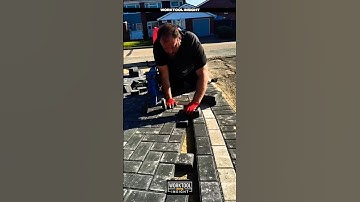 Manual worktool for clean brick cutting on paving jobs