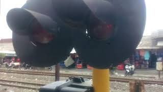 Palang Pintu Perlintasan KA JPL194 Bawah FlyOver Cikampek