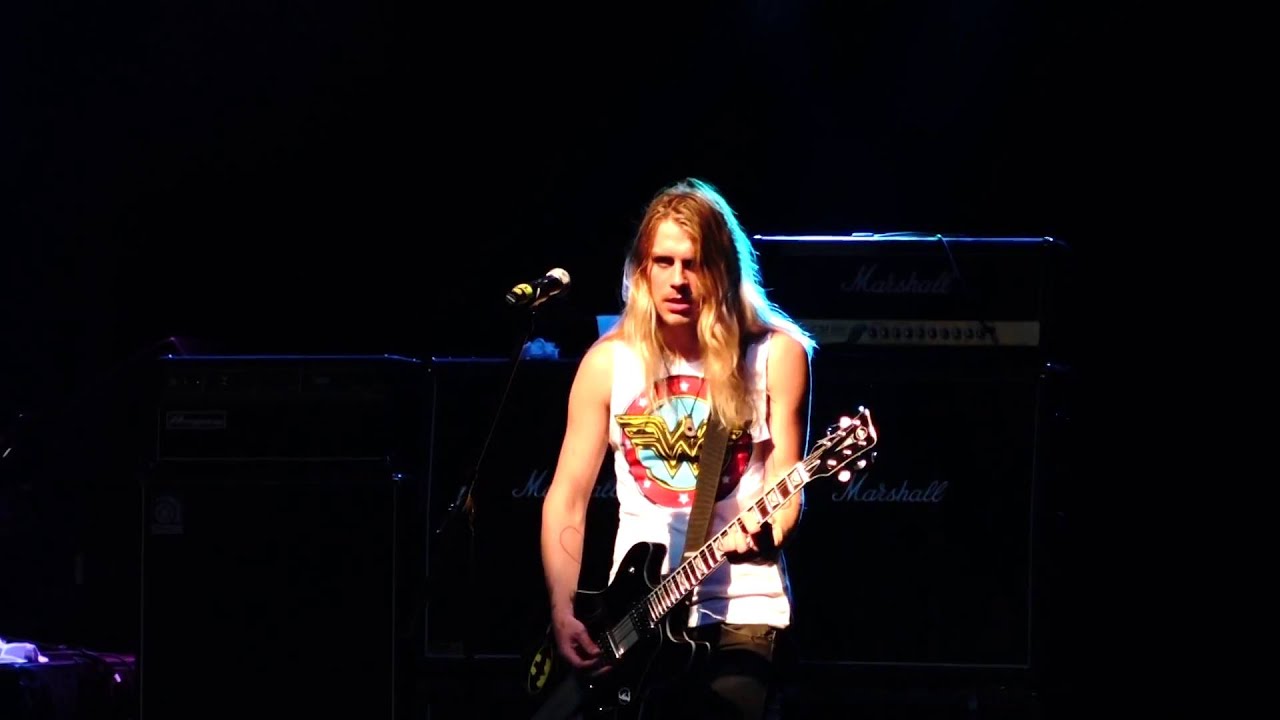 Pain Of Salvation - Undertow (Live at ProgPower USA XV)