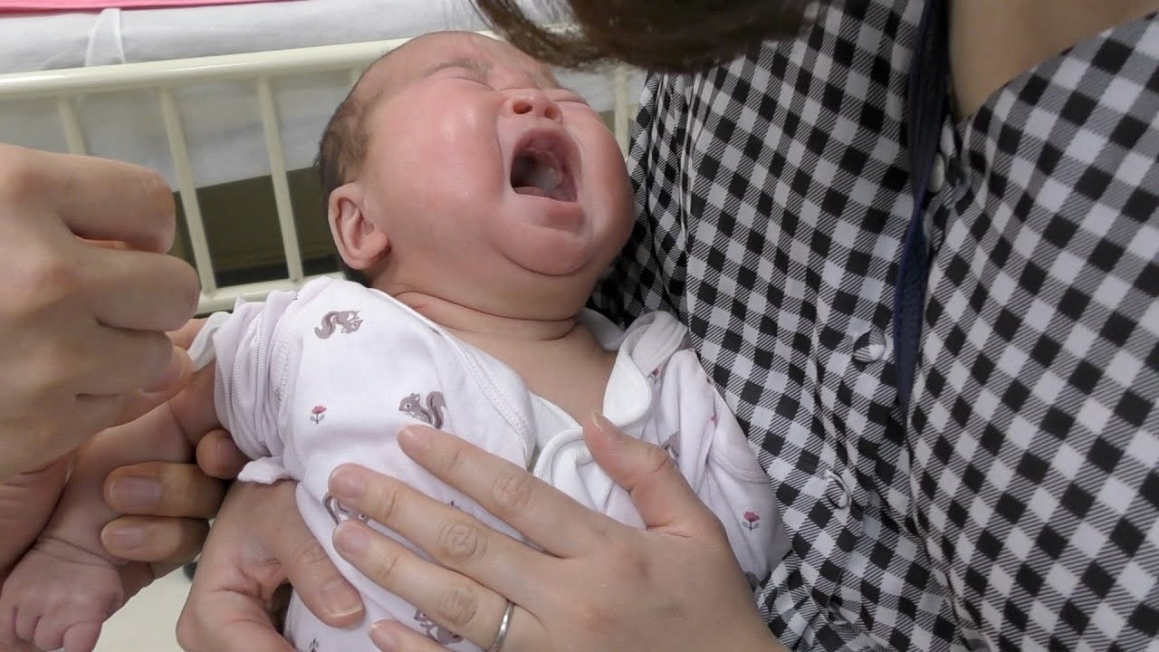 √完了しました！ 赤ちゃん 予防接種 泣く 118647赤ちゃん 予防接種 腫れ 泣く