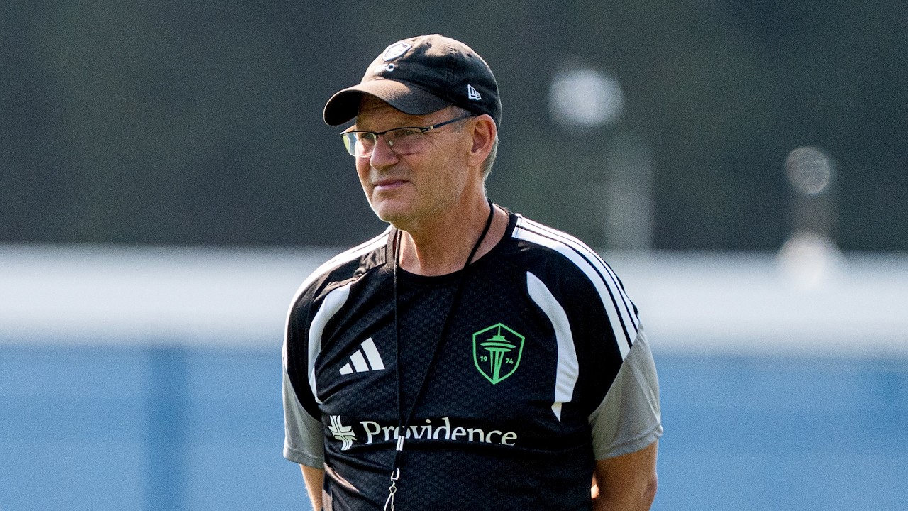 Interview: Brian Schmetzer on injury updates ahead of match vs CHI