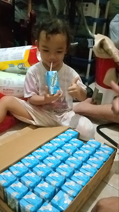 chelsea ambil susu #milk #susu #sususapi #sususegar #greenfields #uht #minuman #minumansehat #fyp