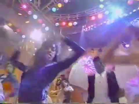 Soul Train 96' - Mo Que and Sandy Hall! - YouTube