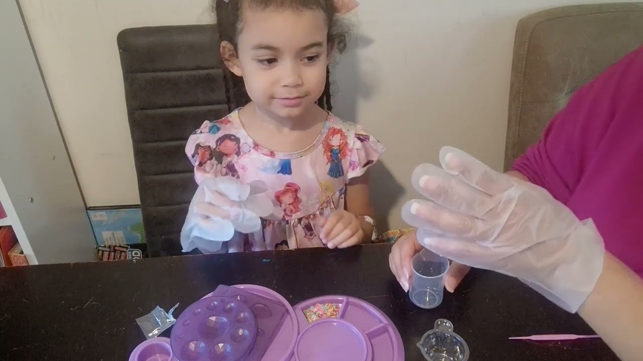 Love and Hugs Creative Jewellery DIY resin kit