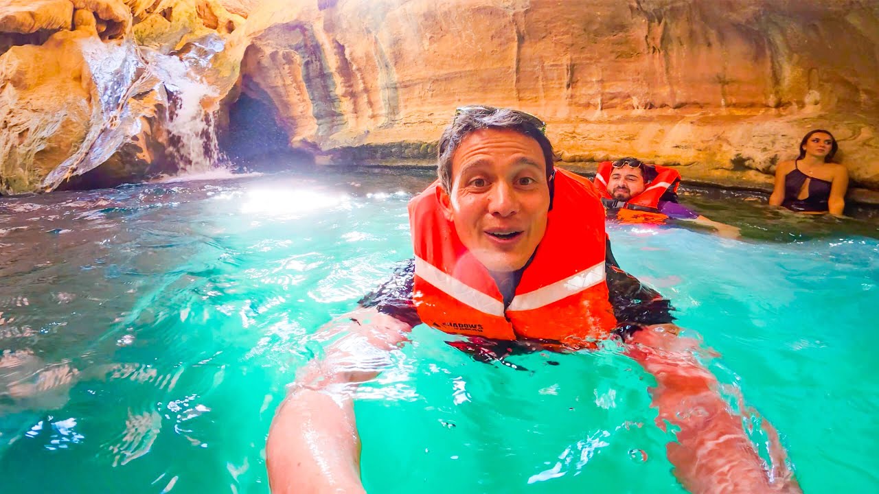 You Won’t Believe This is Oman!! Exploring Wadi Shab’s Secret Waterfall!! 🏝️🌊