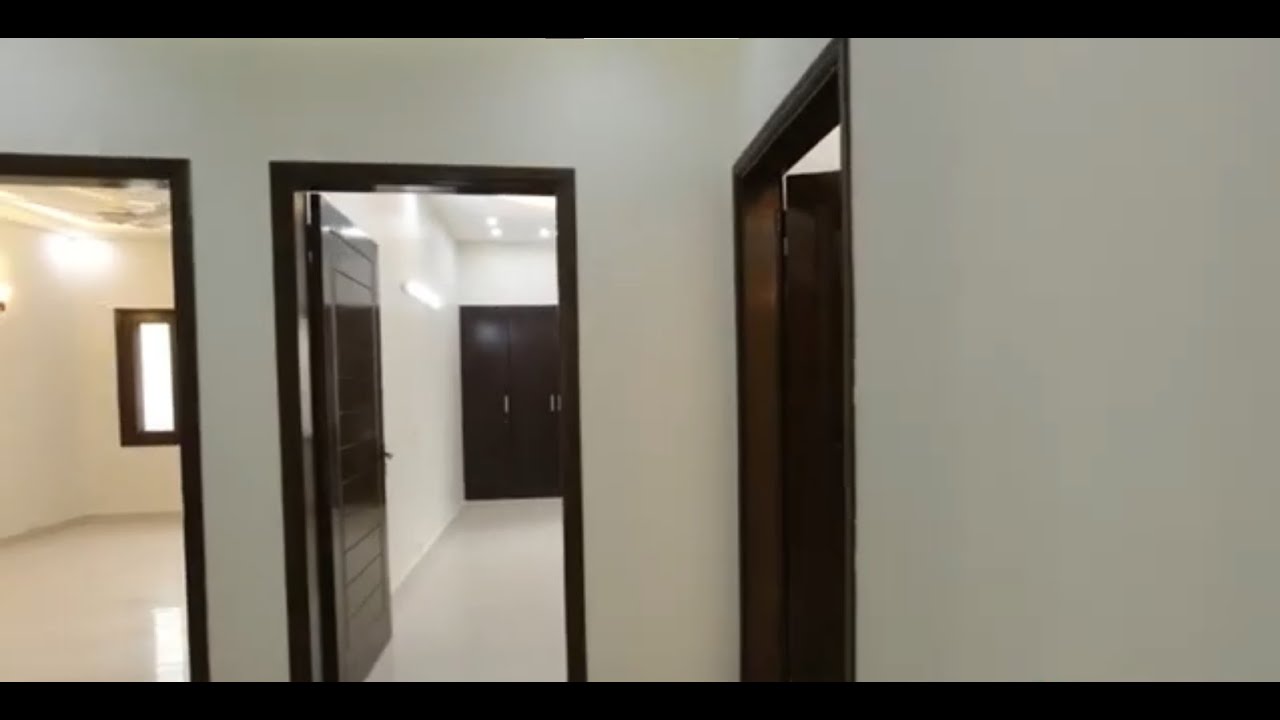 225 SQYD FLAT FOR SALE IN BLOCK 8 CLIFTON KARACHI