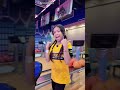 Kak ara ikut trend bowling #aradanalvaro #keripikkentangmasboy #shorts #humor