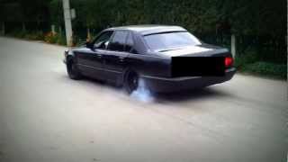 740 BMW E32 burnout