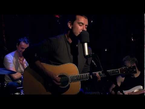 BUSH 'Comedown' live