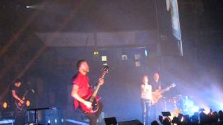 Paramore...Now live @ Nottingham Capital Fm Arena.24/09/13.