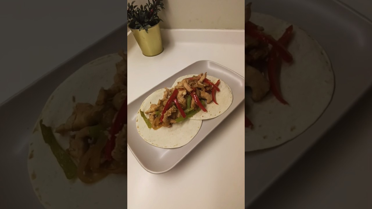 Tavuk Fajita aksama yapılsın???? #tavukfajita #tavukyemekleri #yemektarifleri #chicken #shorts #food Tavuk Fajita aksama yapılsın???? #tavukfajita #tavukyemekleri #yemektarifleri #chicken #shorts #food
