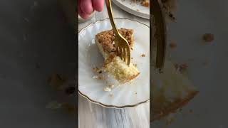This almond coffee cake with cinnamon streusel is giving fancy brunch vibes but it's SO easy 🥐