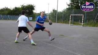 Handball - Comment faire une feinte gauche/droite