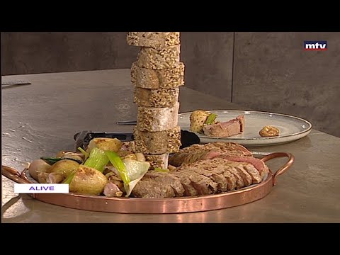 Whats Cooking - 24/12/2022 - فيليه بصلصة إكليل الجبل - YouTube