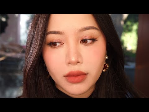 Video: Michelle Phan Neto vrednost: Wiki, poročena, družina, poroka, plača, bratje in sestre