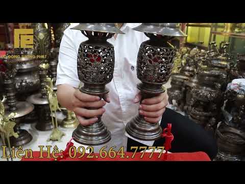 Video Đèn thờ bằng đồng. Đôi đèn thờ quả dứa đồng hun - youtube