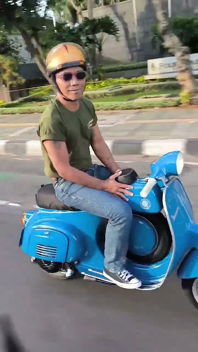 Kaka Slank X Vespa SS 90 elektrik