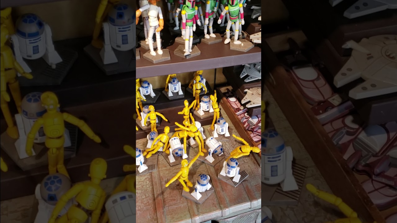 Toy Shopping in Disney World Galaxy's Edge 