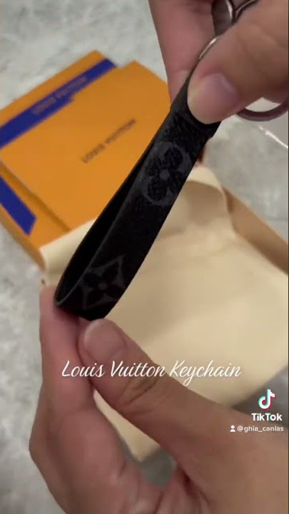 LOUIS VUITTON FLEUR DE MONOGRAM BAG CHARM UNBOXING ♡ 