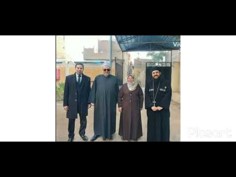قص بسوهاج يضع عمامه ازهريه فوق عمامته ويقول هوه داه علم مصر