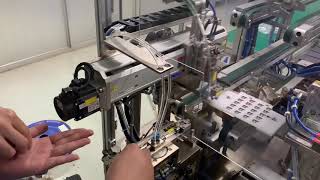 Tray stacking machine